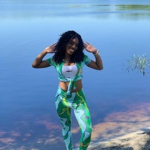 Meet your Posher, Daneisha